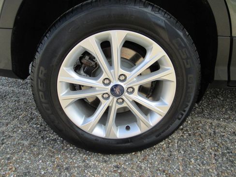 Used 2017 Ford Escape SE image 51