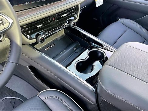 New 2026 Chevrolet Suburban Premier w/ Sun And Tow Package image 8