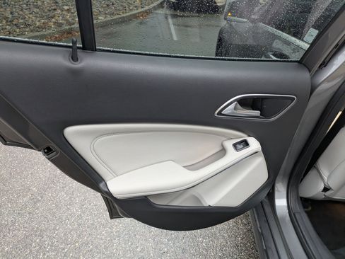 Used 2019 Mercedes-Benz GLA 250 image 29