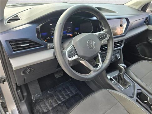 Used 2022 Volkswagen Taos SE FWD image 10