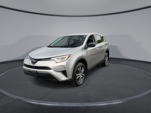 Used 2018 Toyota RAV4 LE w/ All Weather Liner Package AWD/4WD image 4