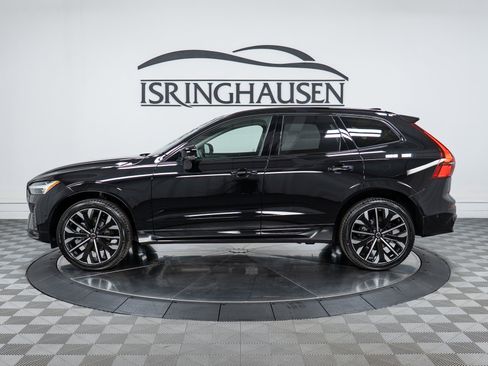 New 2026 Volvo XC60 B5 Ultra w/ Protection Package Premier image 8