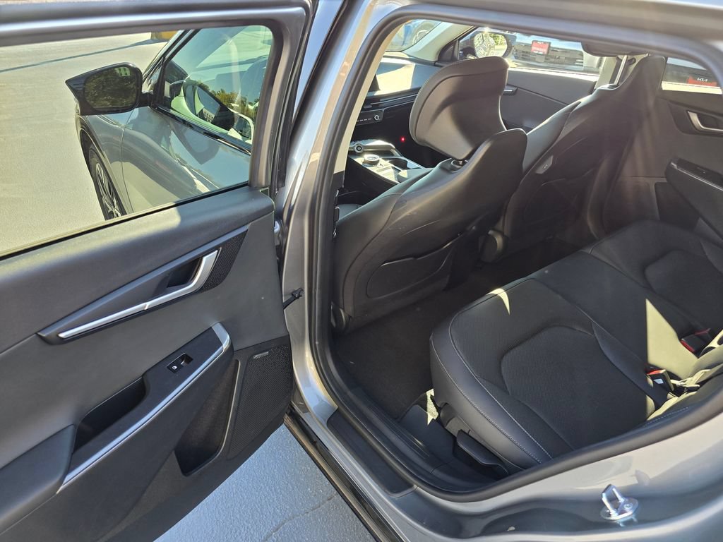 Certified 2024 Kia EV6 Wind AWD/4WD image 16