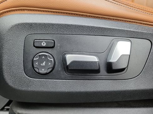 Used 2019 BMW X7 xDrive40i w/ Premium Package image 27