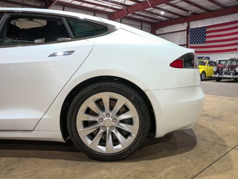 Used 2019 Tesla Model S 100D AWD/4WD image 5