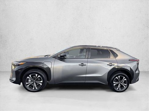 Certified 2025 Toyota bZ4X AWD image 4