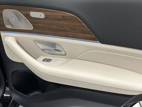 Certified 2024 Mercedes-Benz GLE 450 4MATIC image 18