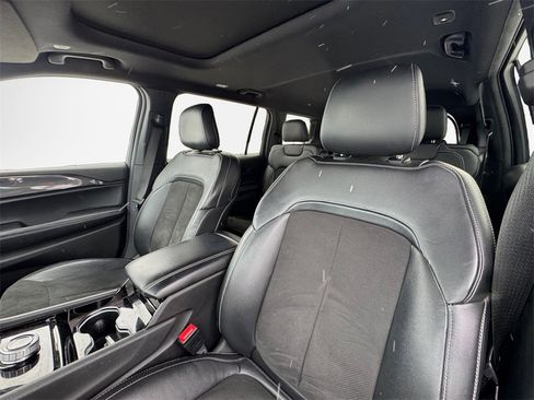 Certified 2022 Jeep Grand Cherokee L Altitude image 25