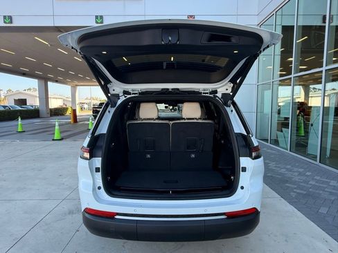 New 2026 Jeep Grand Cherokee L Limited image 43