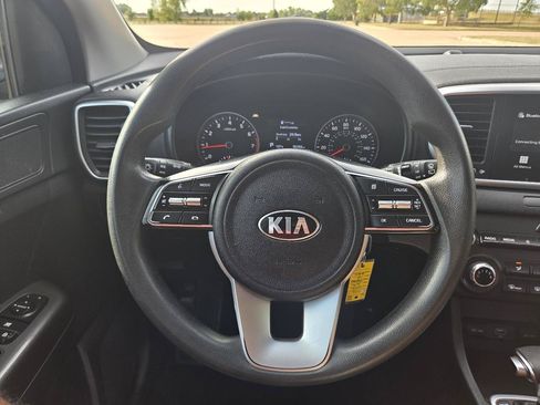 Used 2022 Kia Sportage LX FWD image 16