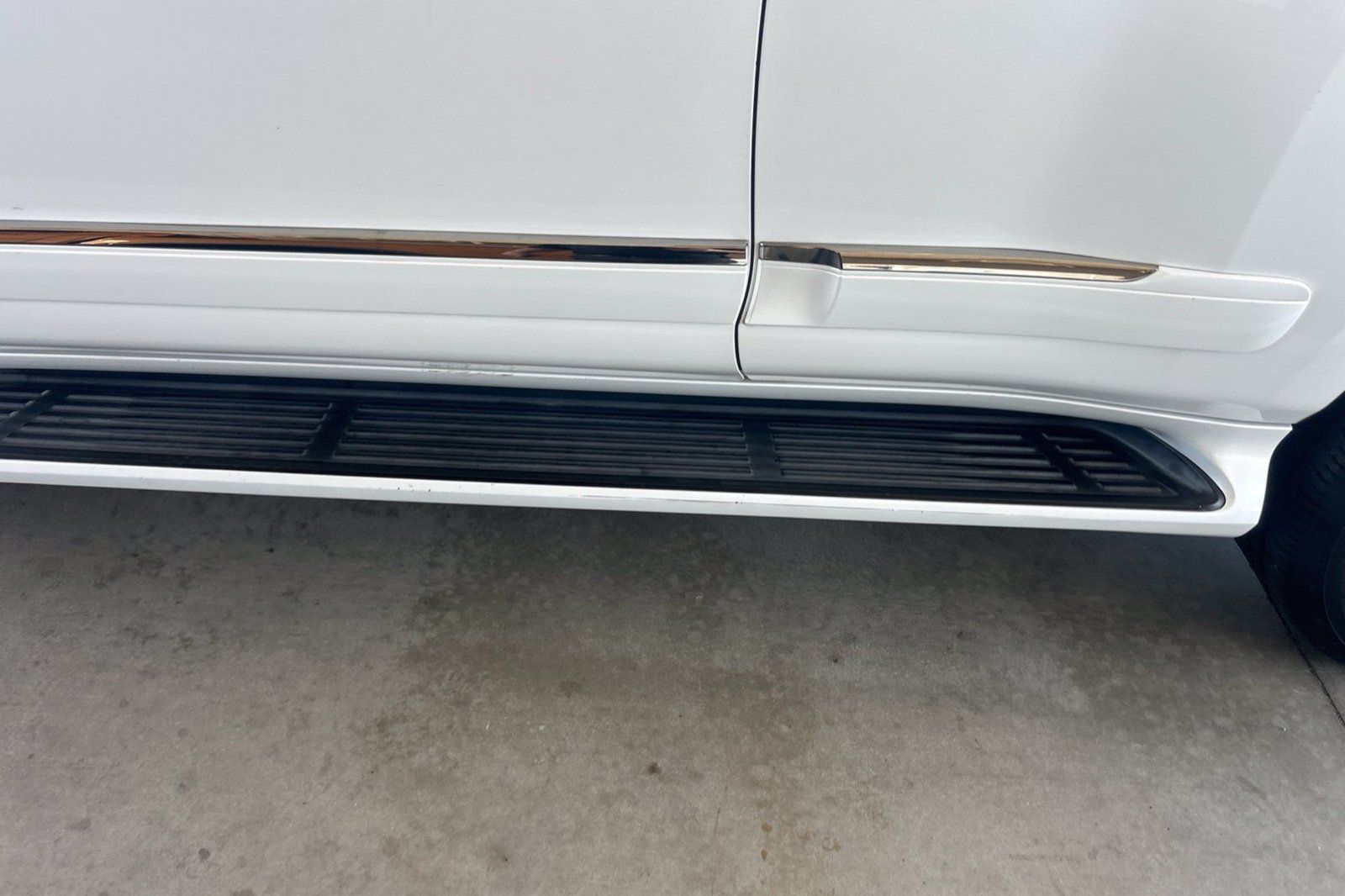 Used 2013 Lexus GX 460 w/ Convenience Pkg AWD/4WD image 31