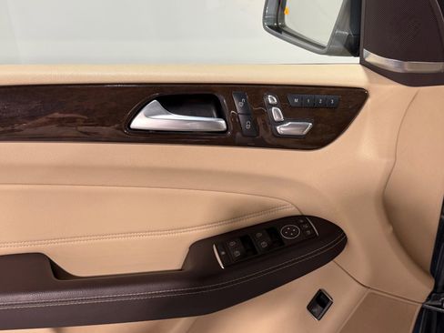 Used 2018 Mercedes-Benz GLE 350 4MATIC w/ Premium 1 Package image 18