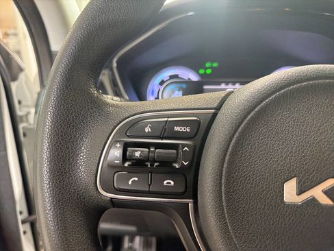 Used 2022 Kia Niro LX FWD image 16