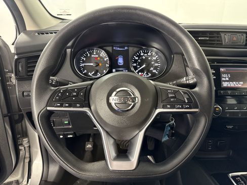 Used 2017 Nissan Rogue Sport S w/ S Appearance Package image 18