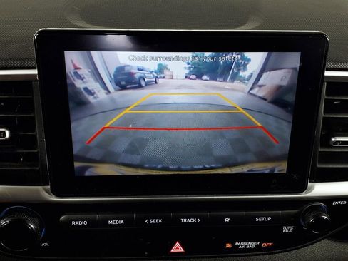Used 2021 Hyundai Venue SE FWD image 15