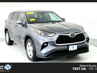 Used 2023 Toyota Highlander LE