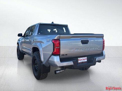 New 2026 Toyota Tacoma TRD Sport AWD/4WD image 4