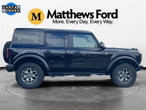 Used 2024 Ford Bronco Badlands image 6