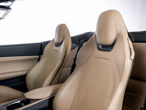 Certified 2019 Ferrari Portofino image 21