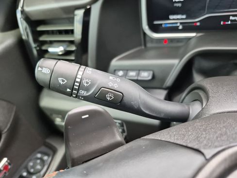 Used 2023 GMC Sierra 1500 AT4 w/ Technology Package AWD/4WD image 26