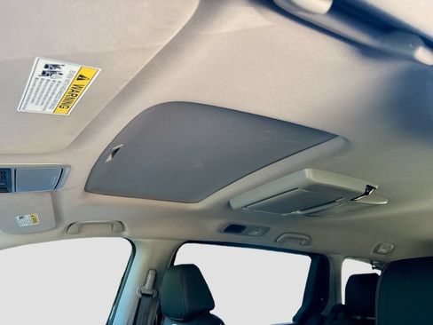 Used 2024 Honda Odyssey Touring image 22
