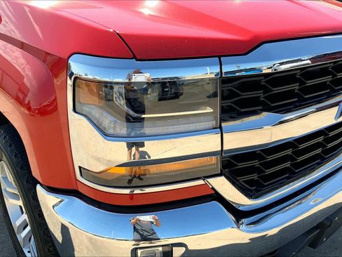 Used 2019 Chevrolet Silverado 1500 LT w/ Texas Edition AWD/4WD image 26