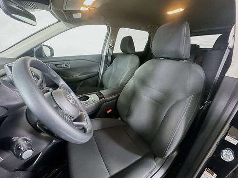 Used 2024 Nissan Rogue S image 15