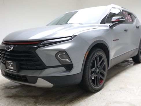 Used 2023 Chevrolet Blazer LT FWD image 1