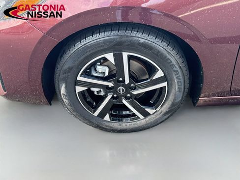 Used 2024 Nissan Sentra SV FWD image 38