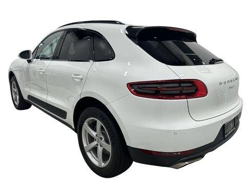 Used 2018 Porsche Macan AWD/4WD image 6