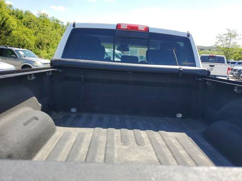 Used 2017 RAM 2500 Laramie AWD/4WD image 9