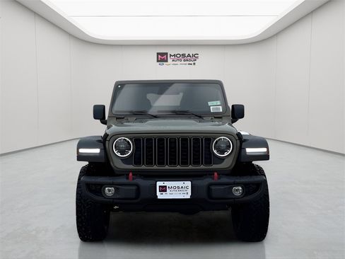 New 2026 Jeep Wrangler Unlimited Rubicon w/ Safety Group image 4