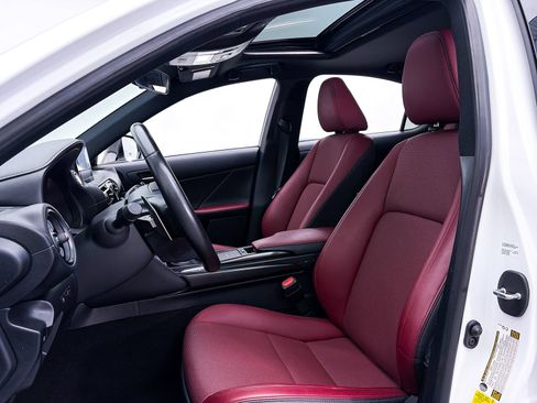 Used 2024 Lexus IS 350 F Sport RWD image 17