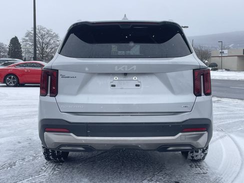 Certified 2025 Kia Sorento SX Prestige image 4