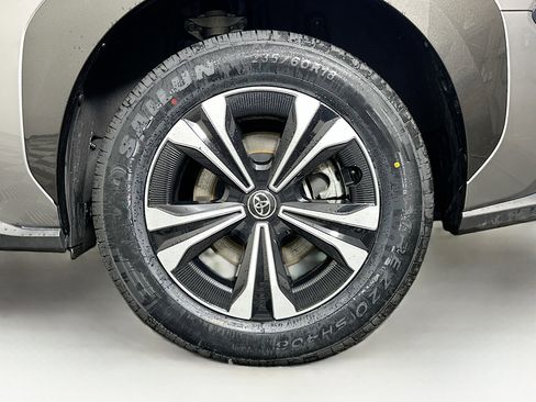 Used 2024 Toyota bZ4X XLE w/ Weather Package image 11