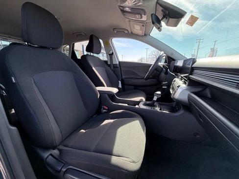 Certified 2025 Hyundai Kona SEL FWD image 29