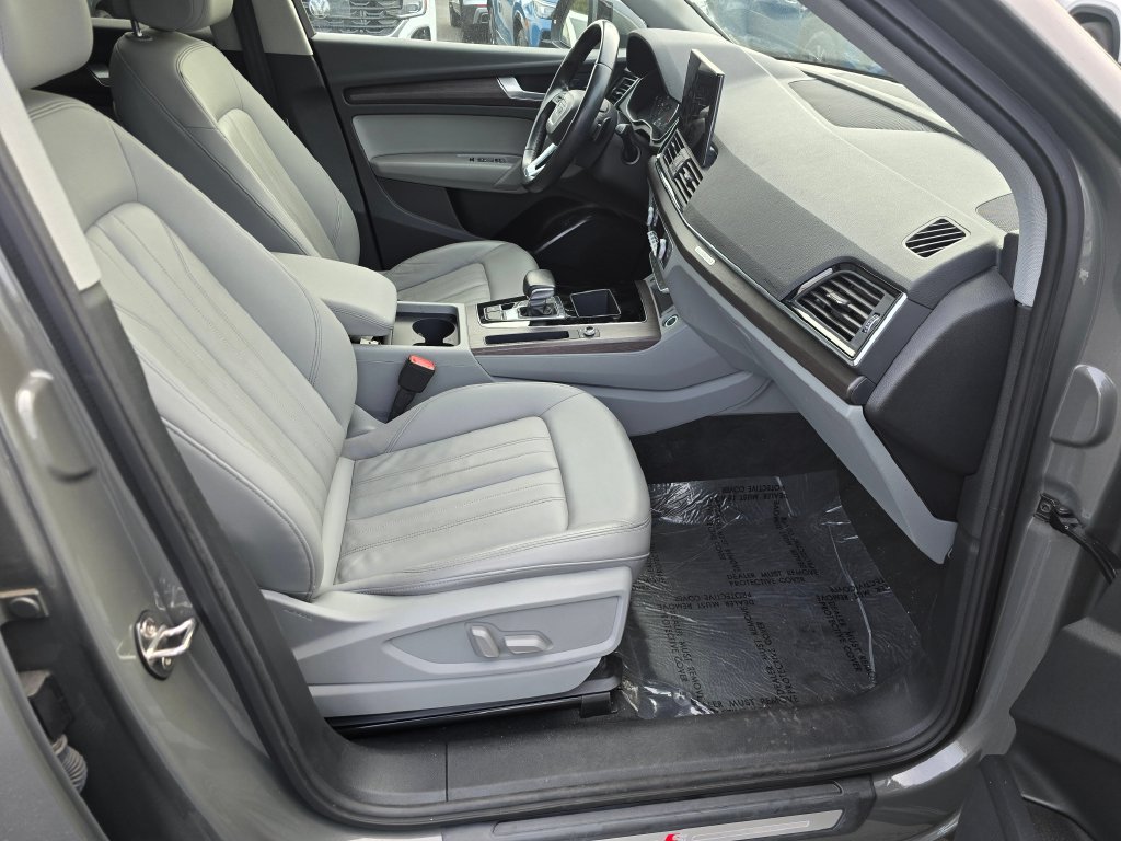 Used 2023 Audi Q5 2.0T Premium AWD/4WD image 11
