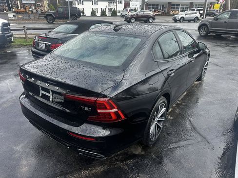 Used 2021 Volvo S60 T5 Momentum AWD/4WD image 5