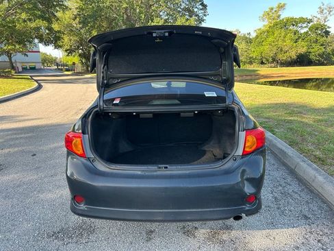 Used 2010 Toyota Corolla S image 8