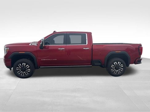 Used 2023 GMC Sierra 2500 Denali w/ Technology Package AWD/4WD image 3