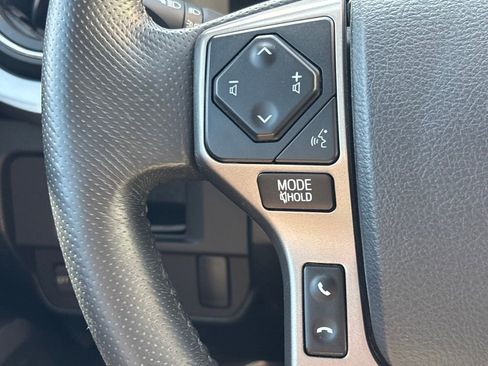 Used 2016 Toyota Tacoma SR5 w/ Towing Package image 16