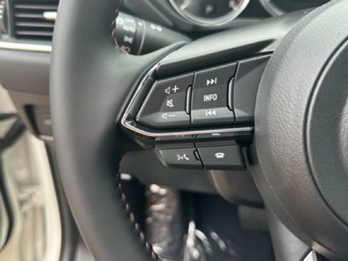 New 2025 MAZDA CX-5 Carbon Edition image 19