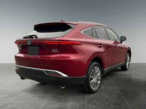 Used 2021 Toyota Venza XLE w/ Softex Package image 7