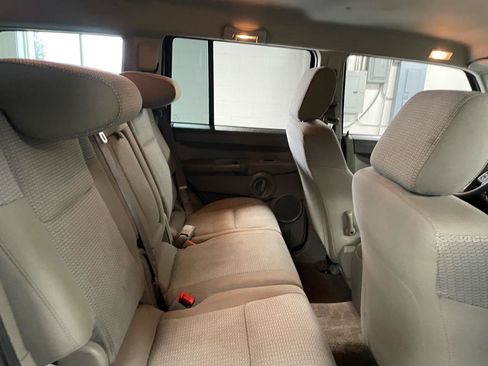 Used 2007 Jeep Commander Sport w/ Skid Plate Group image 14