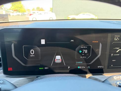 Certified 2024 Kia EV9 Land image 24