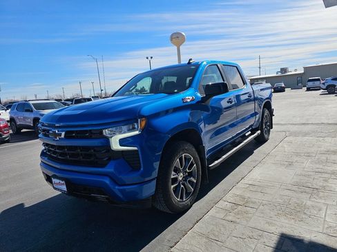 Used 2024 Chevrolet Silverado 1500 RST w/ Z71 Off-Road Package AWD/4WD image 7