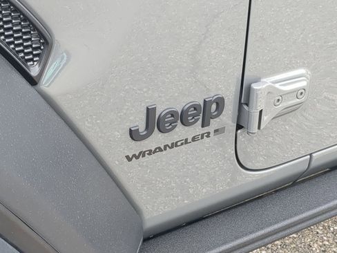 Certified 2023 Jeep Wrangler Unlimited Sport image 12
