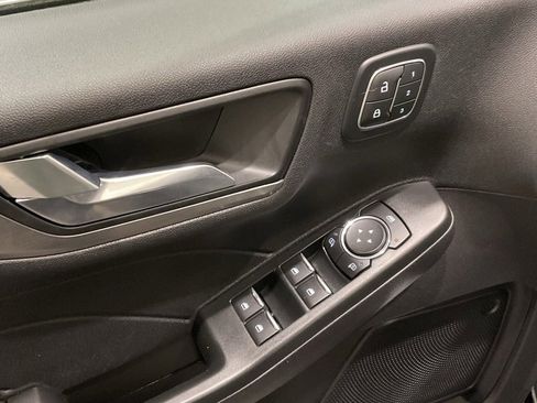 Used 2022 Ford Escape Titanium image 7