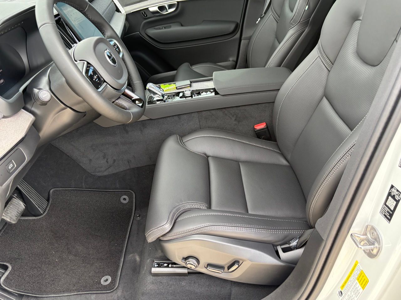 New 2026 Volvo XC90 B6 Ultra AWD/4WD image 21