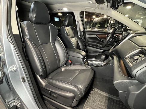 Used 2024 Subaru Ascent Touring image 4